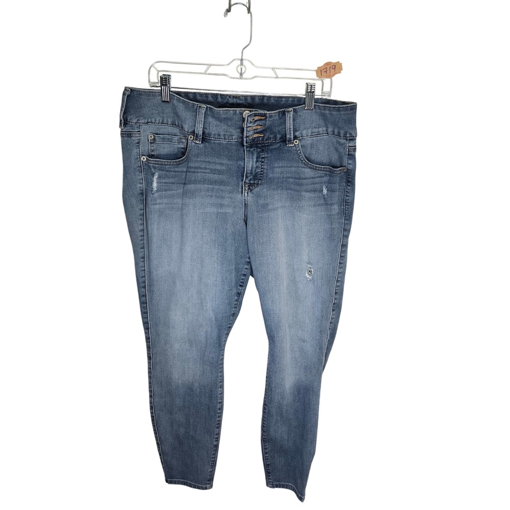Torrid Premium Skinny Jeans Womens 16R Medium Wash Distressed High Rise Stretch